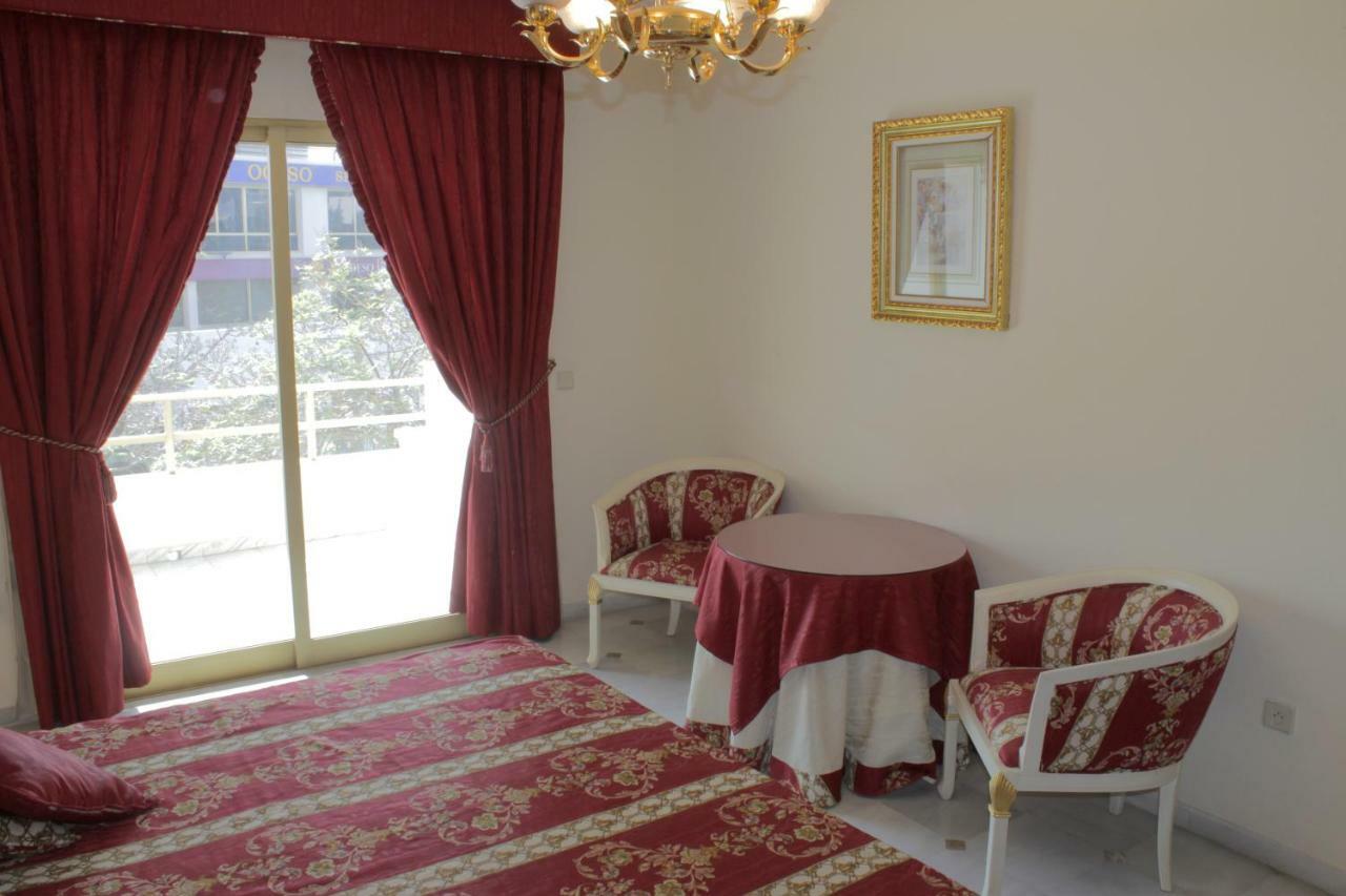 Riyadh House Marbellaアパートメント エクステリア 写真