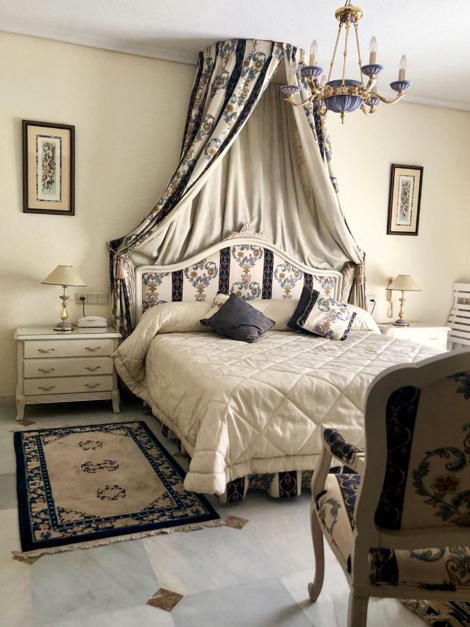 Riyadh House Marbellaアパートメント エクステリア 写真