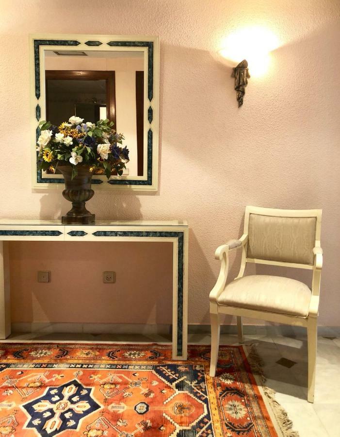 Riyadh House Marbellaアパートメント エクステリア 写真