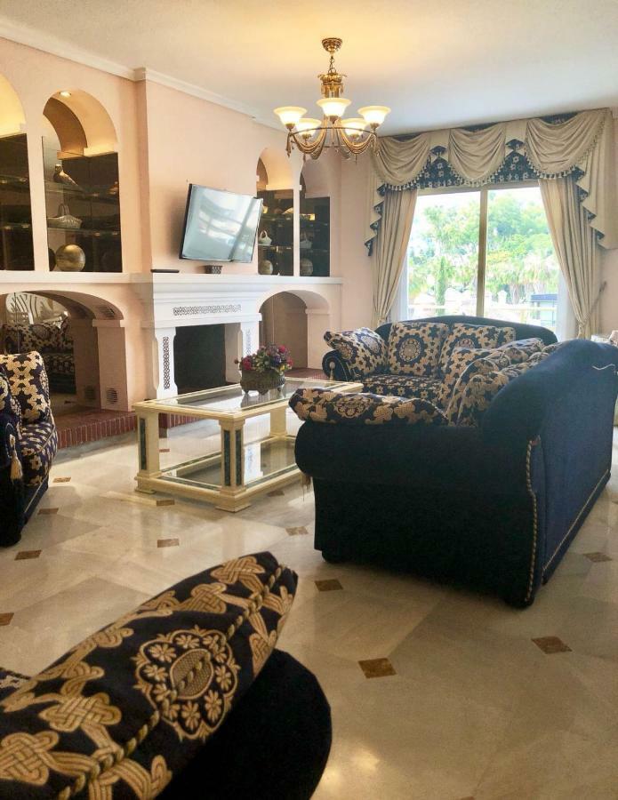 Riyadh House Marbellaアパートメント エクステリア 写真