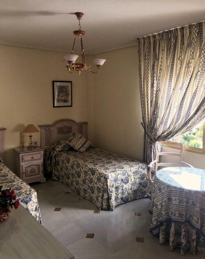 Riyadh House Marbellaアパートメント エクステリア 写真
