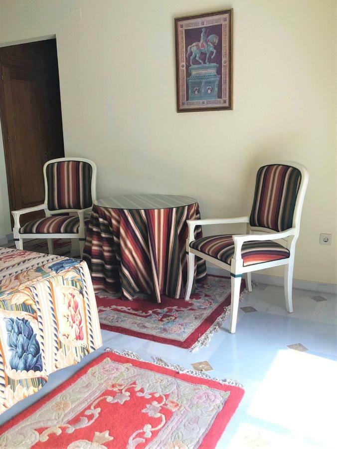 Riyadh House Marbellaアパートメント エクステリア 写真
