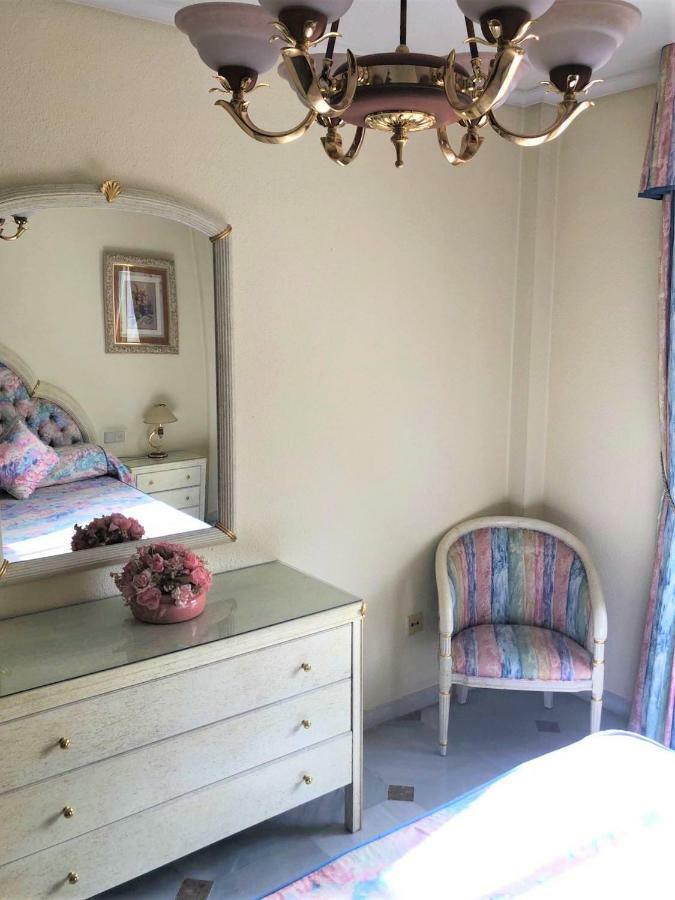 Riyadh House Marbellaアパートメント エクステリア 写真