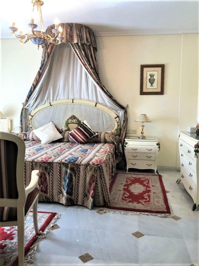 Riyadh House Marbellaアパートメント エクステリア 写真