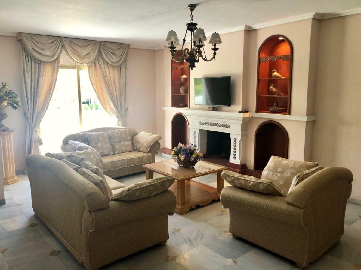 Riyadh House Marbellaアパートメント エクステリア 写真