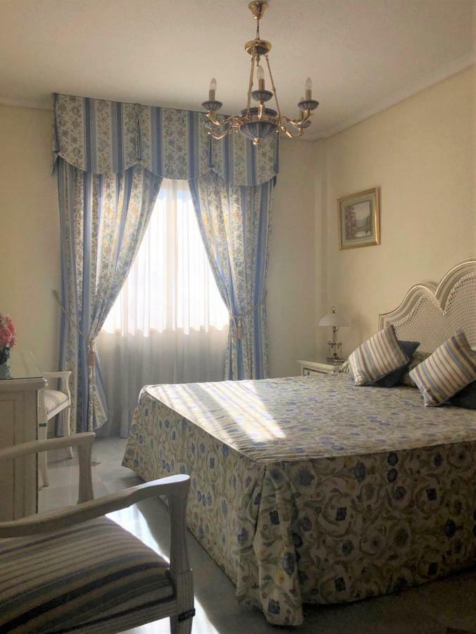 Riyadh House Marbellaアパートメント エクステリア 写真