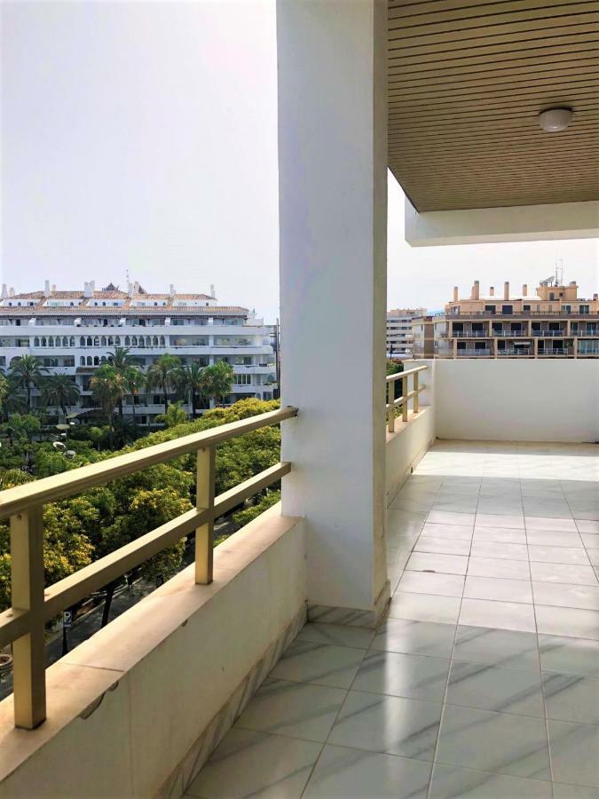 Riyadh House Marbellaアパートメント エクステリア 写真