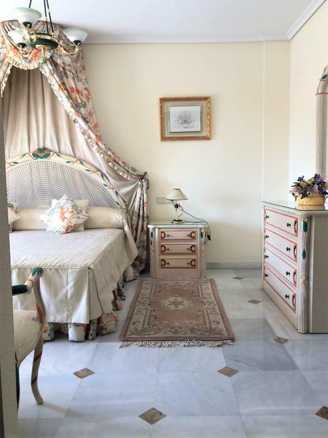 Riyadh House Marbellaアパートメント エクステリア 写真